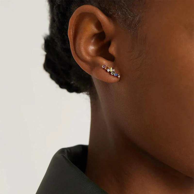 Isla Stud Earring in Gold - Image 3