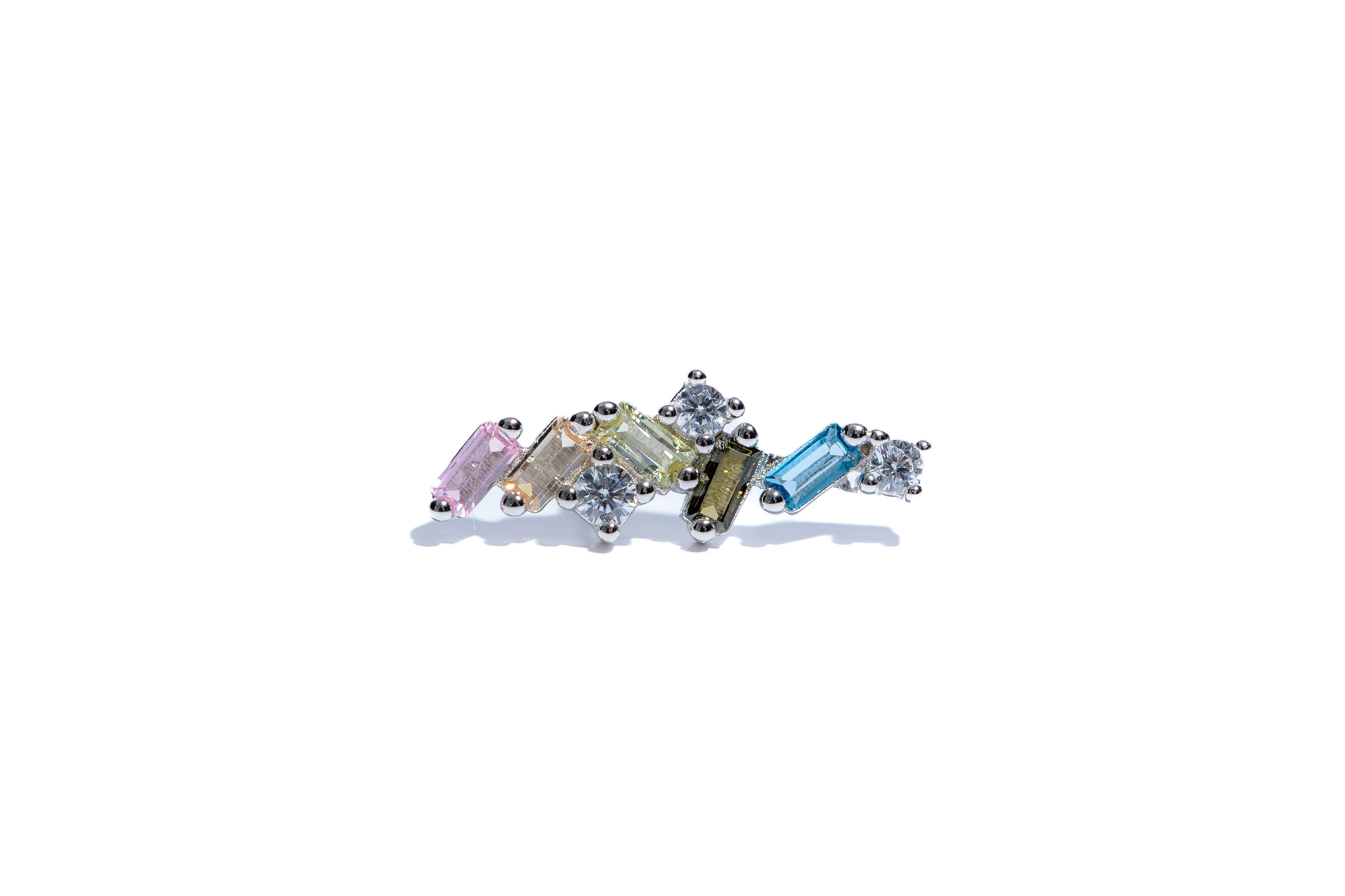 Isla Stud Earring in Gold - Image 4